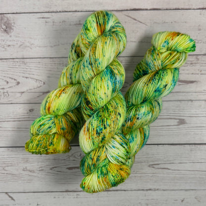 Neon Field/Dyed to Order