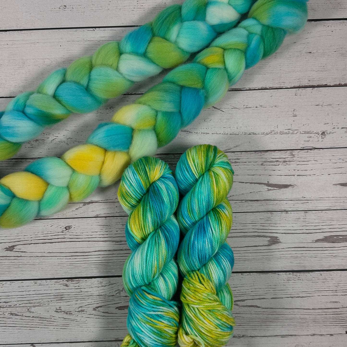 Buttons Fiber/Dyed to order